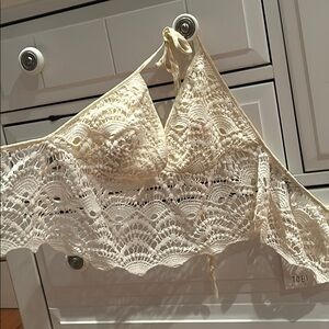 TOBI croquet halter top size small, NWT